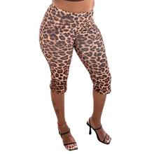 Load image into Gallery viewer, Leopard Print Capris
