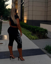 Load image into Gallery viewer, Black Script Capris
